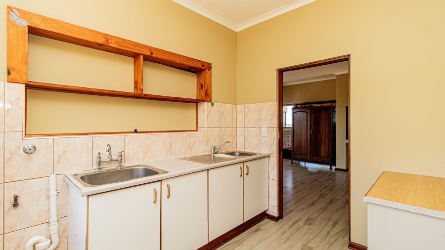 5 Bedroom Property for Sale in Hersham Western Cape